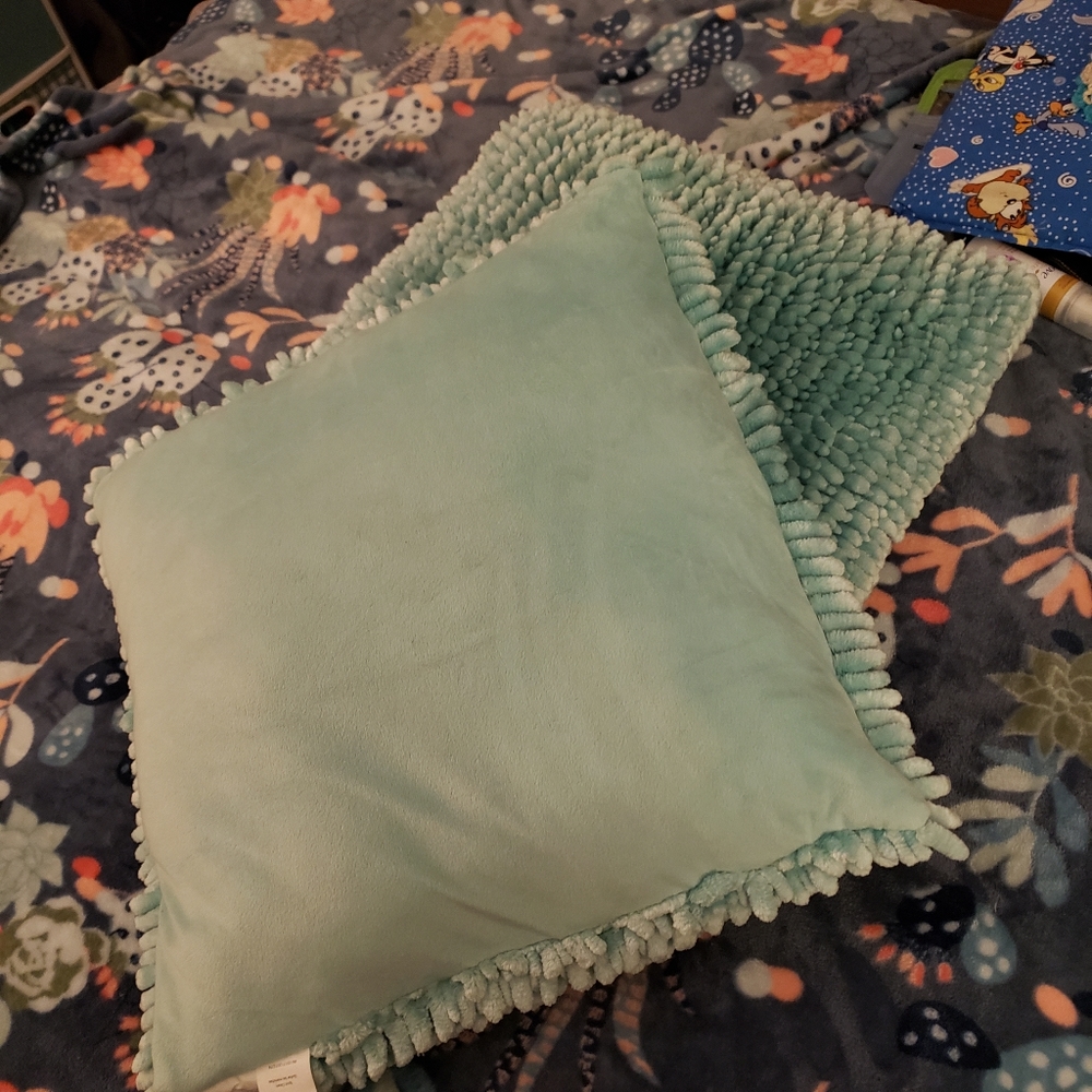 Decrative Pillows